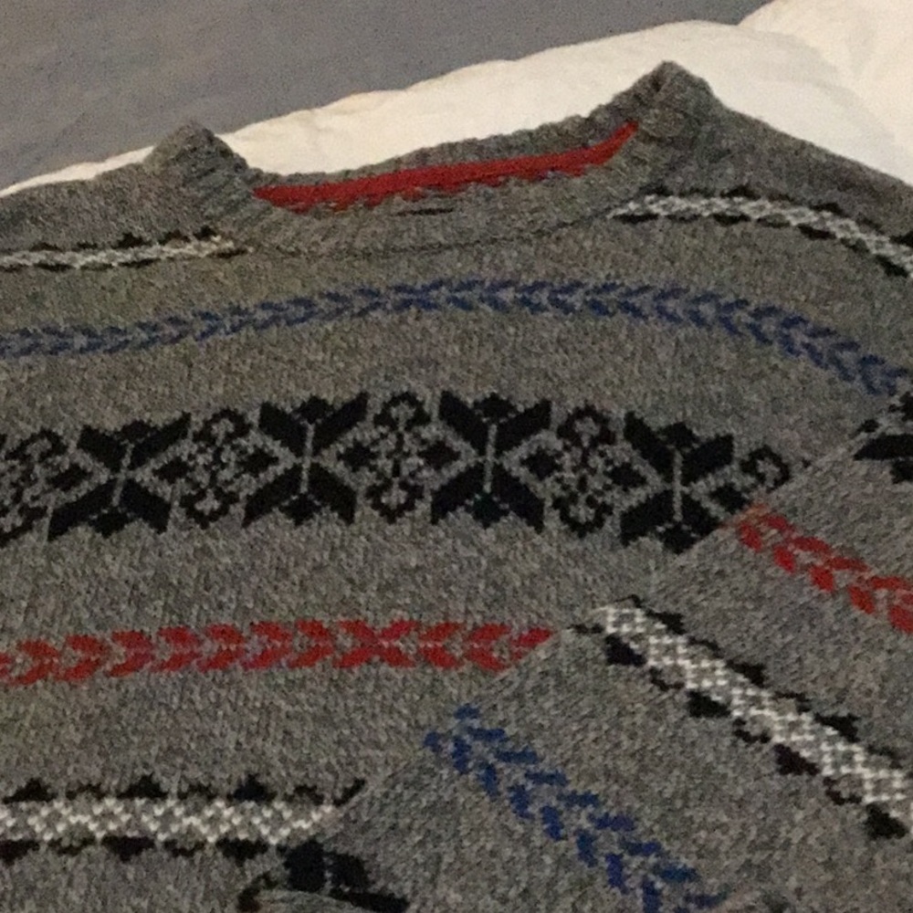 Men’s sweater
